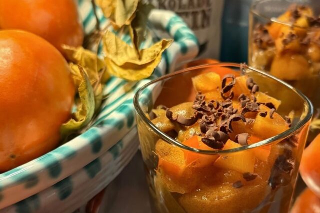 Schalkoladepudding mit Kakicreme