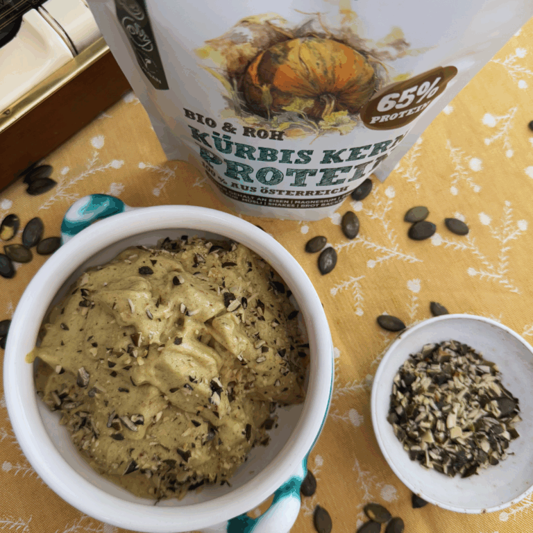 Nicecream mit Kürbiskernprotein